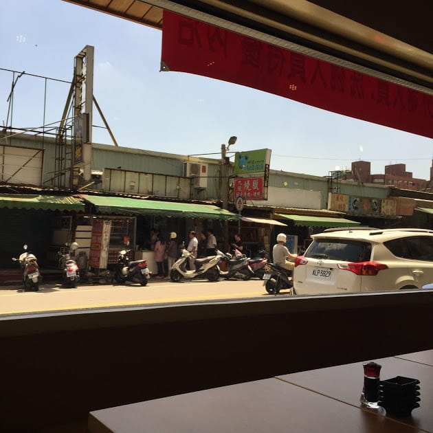 【中壢後站美食】築地樂樂町：日本生魚片蓋飯專賣店（已歇業）