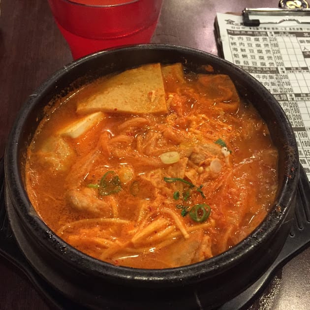 【桃園韓國美食推薦】金三順韓國正宗豆腐煲 桃園店:牛肉豆腐煲、銅盤烤肉推薦! - 第10張圖 【桃園韓國美食推薦】金三順韓國正宗豆腐煲 桃園店:牛肉豆腐煲、銅盤烤肉推薦!