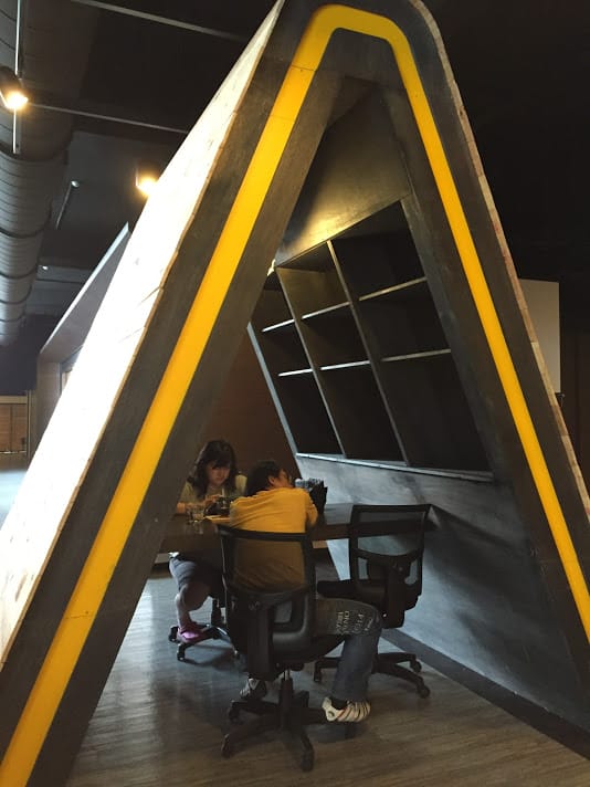 【中壢平鎮咖啡店推薦】Alpha Coffee & Tea：平鎮工業區隱藏咖啡店，手沖咖啡、鬆餅好好食