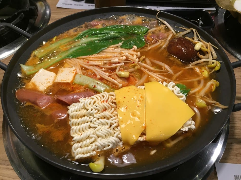 【中壢】澄川黃鶴洞 中原家樂福：銅盤烤肉＋部隊鍋，二訪還是很好吃