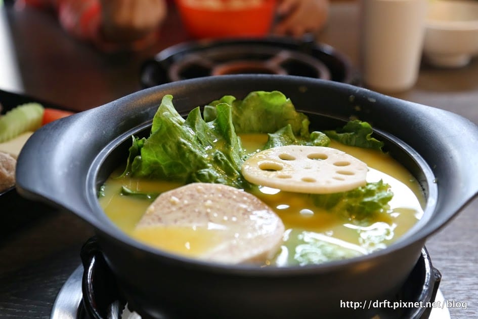 謝謝招待。二訪[桃園]海月正式營運食記。涮涮鍋＆壽喜燒～村民食堂