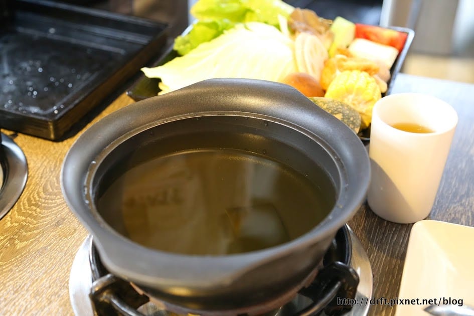 謝謝招待。二訪[桃園]海月正式營運食記。涮涮鍋＆壽喜燒～村民食堂