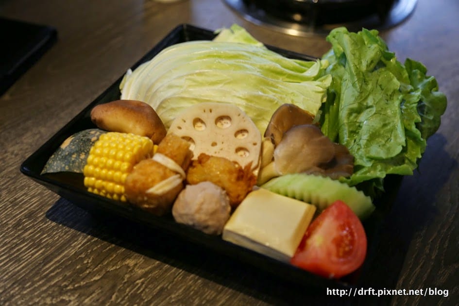 謝謝招待。二訪[桃園]海月正式營運食記。涮涮鍋＆壽喜燒～村民食堂