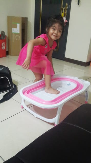 [育兒好物]Karibu 時尚折疊式嬰幼浴盆