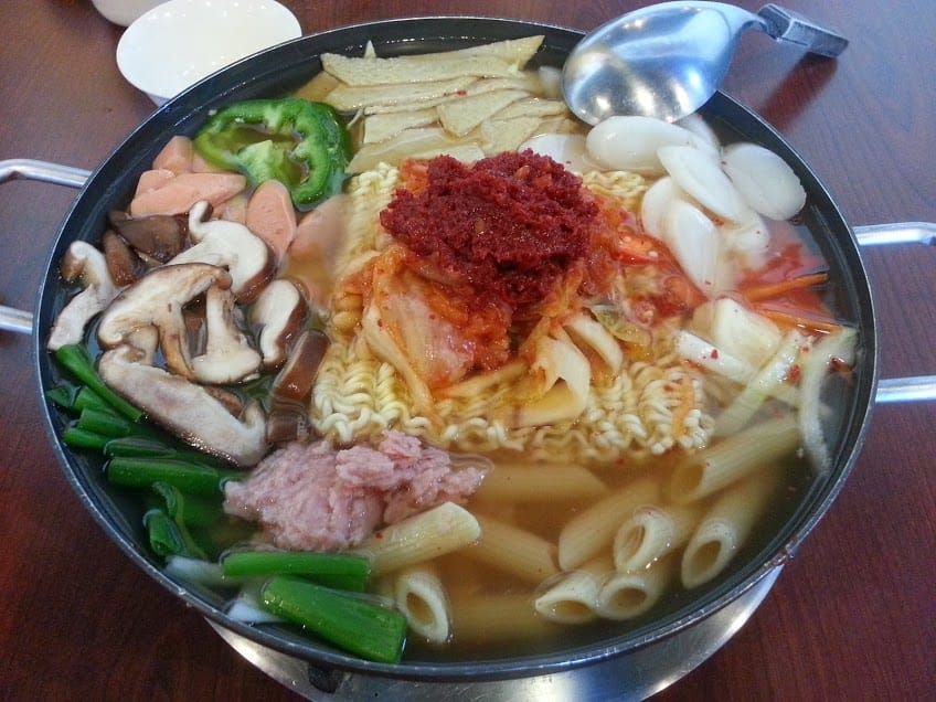 【桃園】阿里郎：超好食韓國料理餐廳，烤牛肉實在太威了～