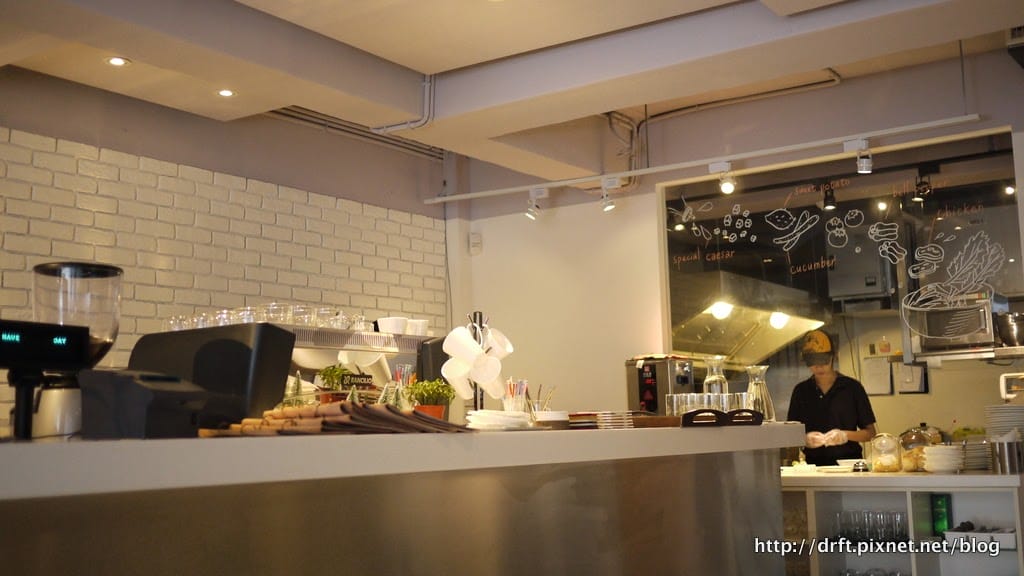 [台北]食記。Cafe-a-la-mode簡約空間Brunch & Omelette～捷運中山站美食