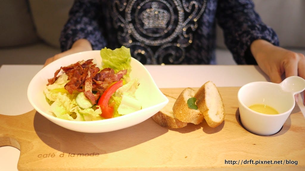 [台北]食記。Cafe-a-la-mode簡約空間Brunch & Omelette～捷運中山站美食