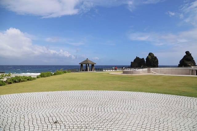 [綠島]必遊經典景點！綠島燈塔，原來妳這麼美！