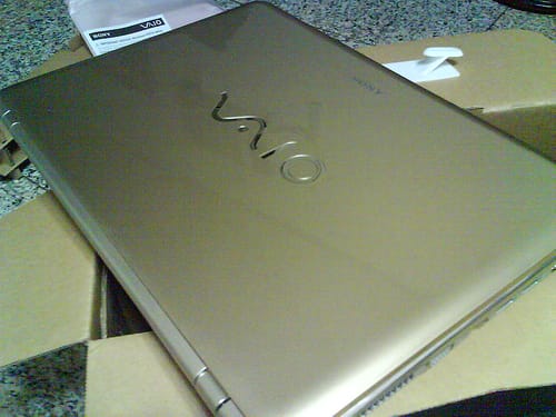 第一眼就愛上!! Vaio CR25T/N風華金開封報告