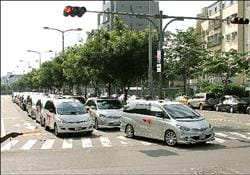 26台Previa禮車為新人圓夢@新莊婚禮