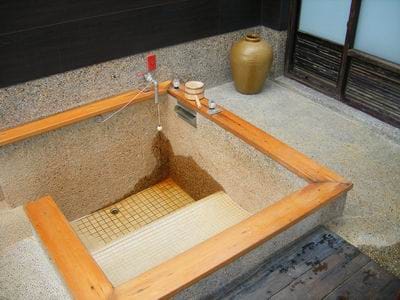 租整棟木屋開趴