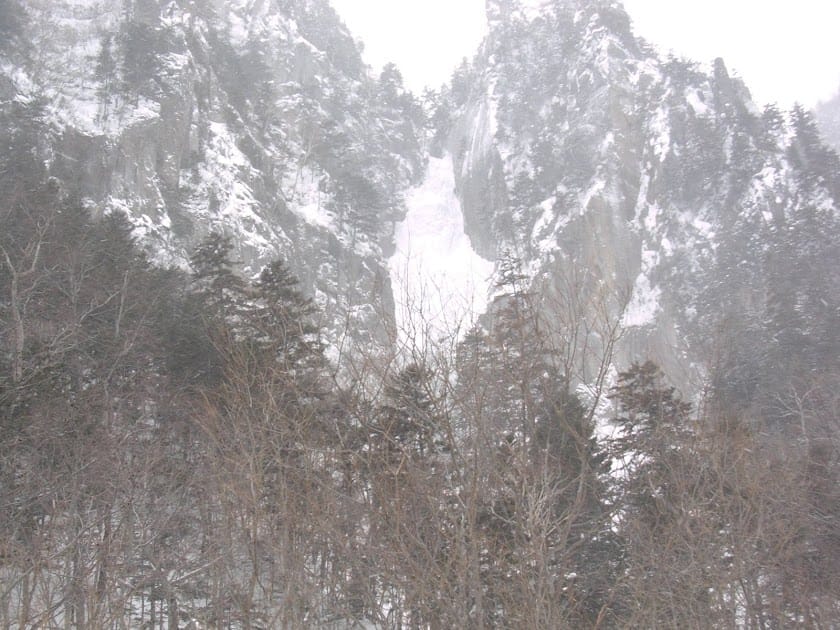[Hokkaido北海道]蜜月之旅Day3 大雪山國立公園>北見狐狸村>網走刑務所>螃蟹火鍋大餐>夜宿阿寒溫泉旅館