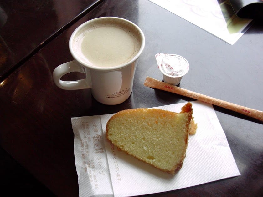 [Hokkaido北海道]蜜月之旅Day2 小樽運河>音樂博物館>銀之鐘coffee>小樽郵便局>層雲峽冰爆季